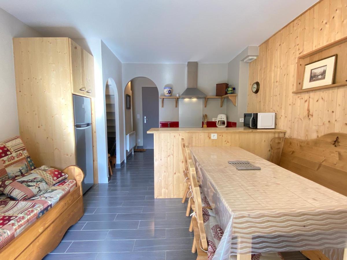 Joli Chalet 60M2 Proche Du Centre. Parking. Balcon كوتيريه المظهر الخارجي الصورة