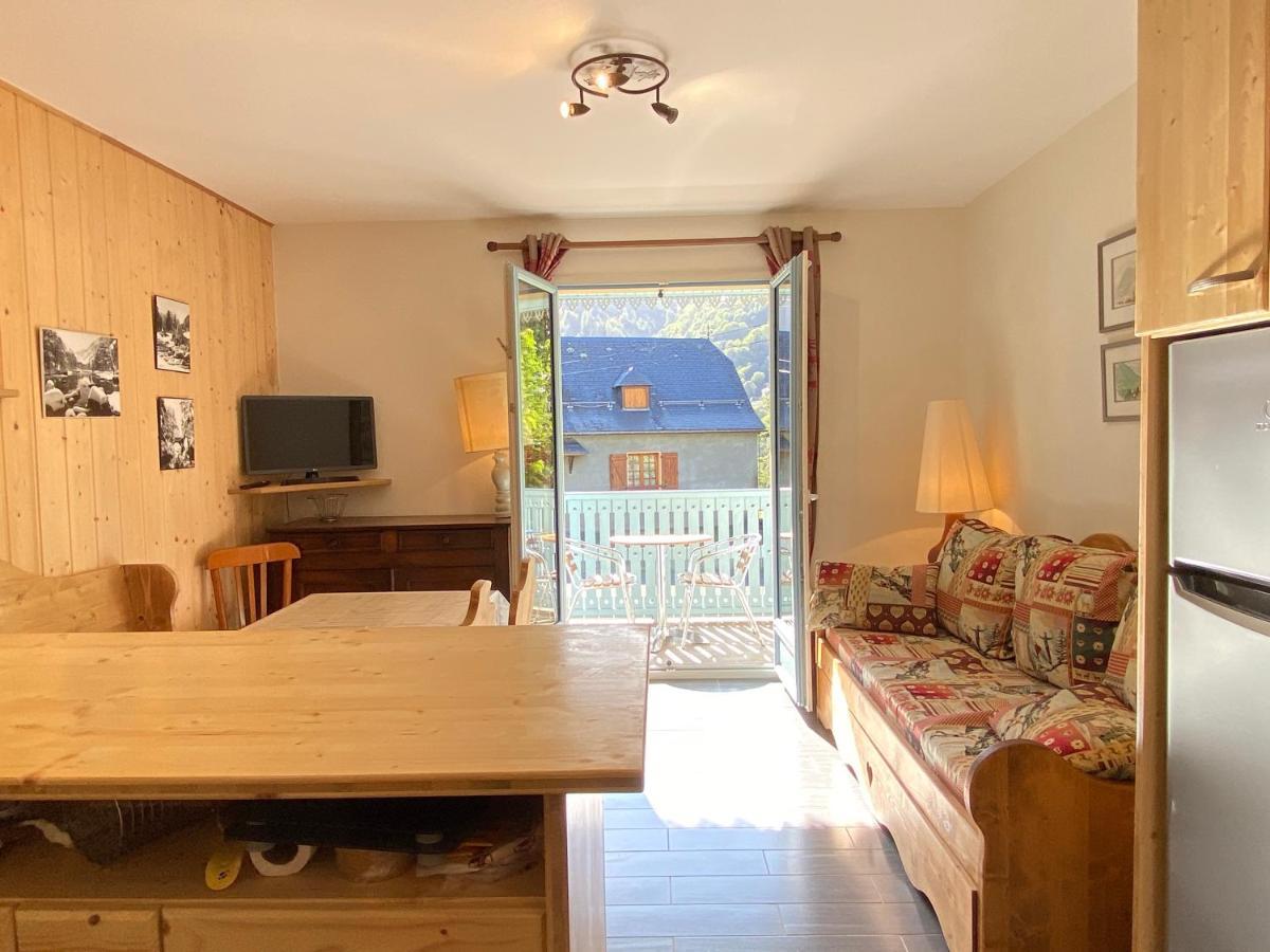 Joli Chalet 60M2 Proche Du Centre. Parking. Balcon كوتيريه المظهر الخارجي الصورة